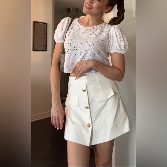 White Eyelet Puff Sleeve Top - Picture 4 of 16